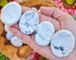 Howlite worry stones