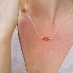 eye catching Carnelian Chip Bead Bar Necklace