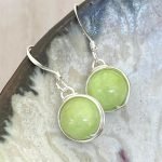 Apple Green Earrings thegreencrystal