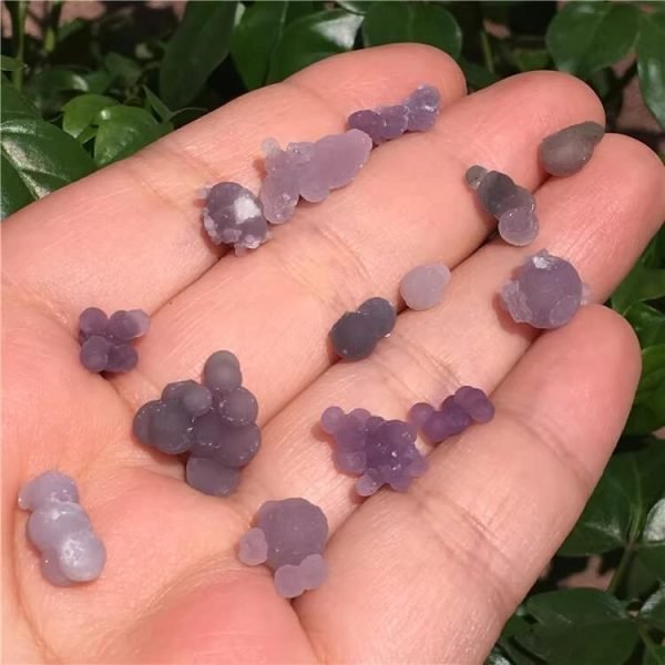 tumbled grape agate