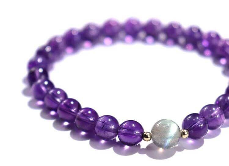 real purple amethyst gemstone bracelet details