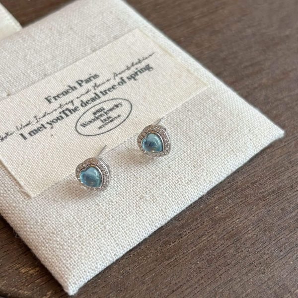 small aquamarine stud earrings