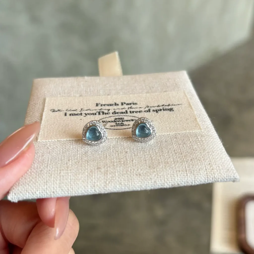 small aquamarine stud earrings silver